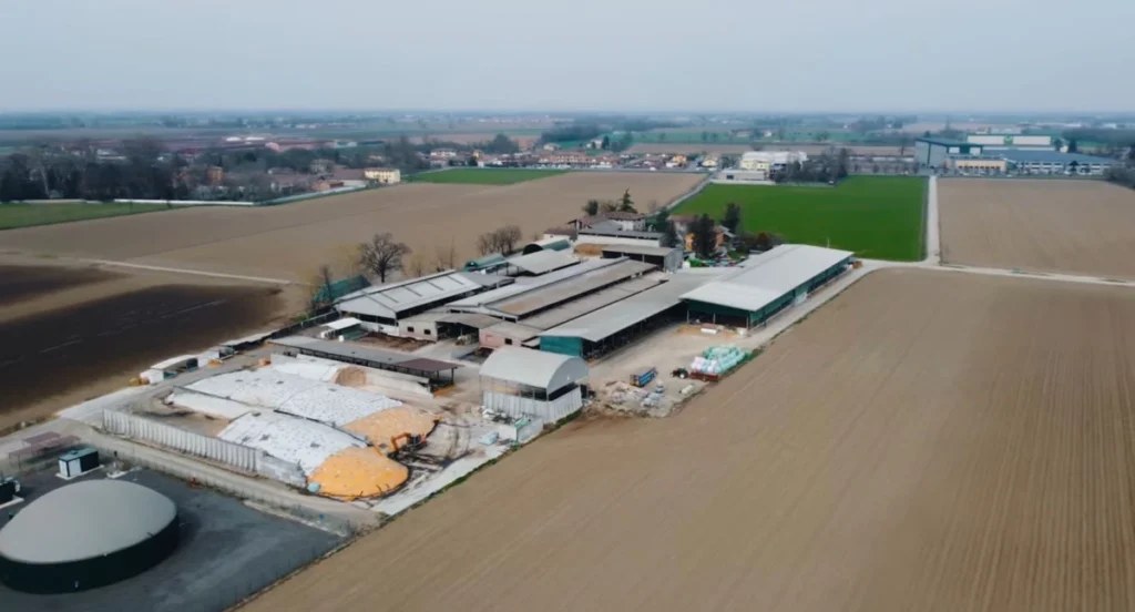 Concept per robot di mungitura: panoramica dall'alto di AZ.AGR.CHIOSO DI BERSANI S.S. SOCIETÀ AGRICOLA